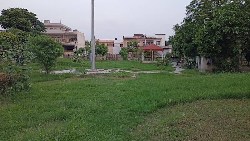 Atal Bihari Vajpayee Park - Image 1