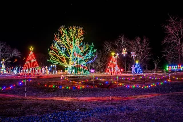 Christmas Never Ends - Image 1