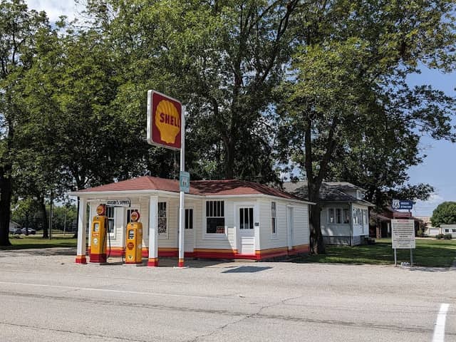 Soulsby Service Station - Image 2