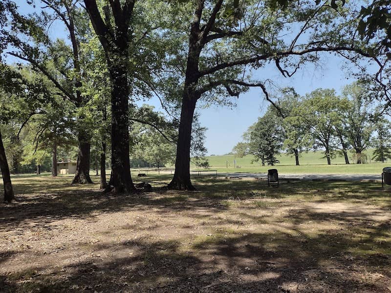 Oak Park - Image 2