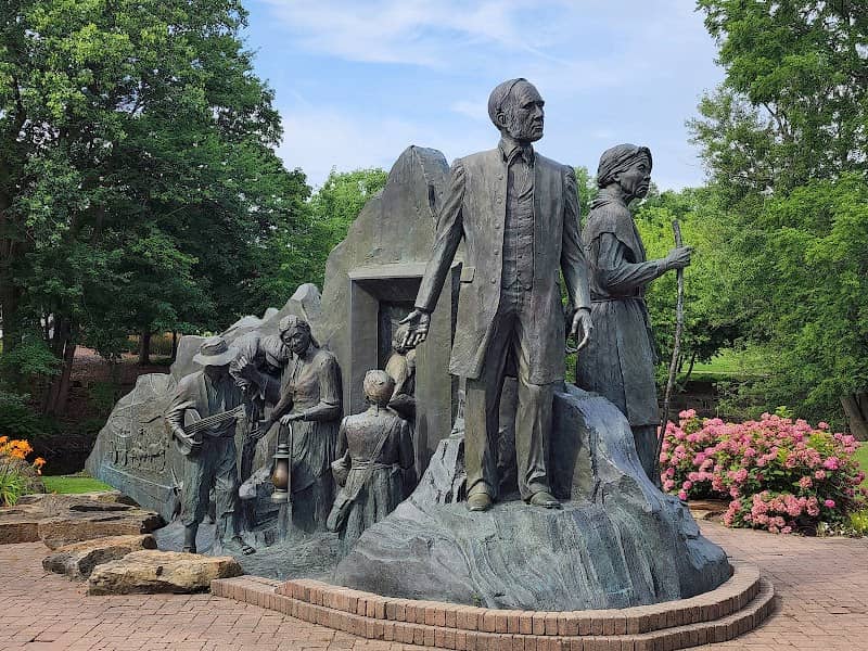 Underground Railroad Sculpture - Image 3