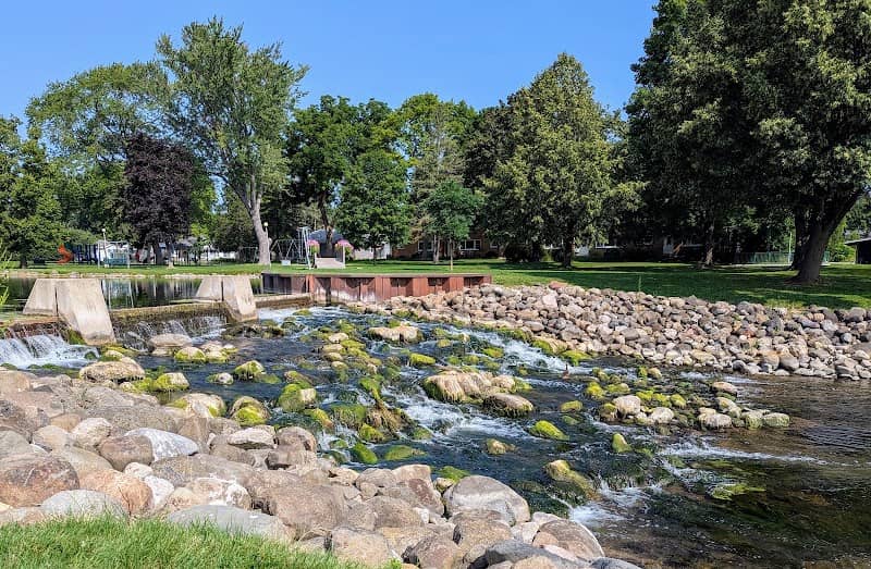 Playground Park - Image 1