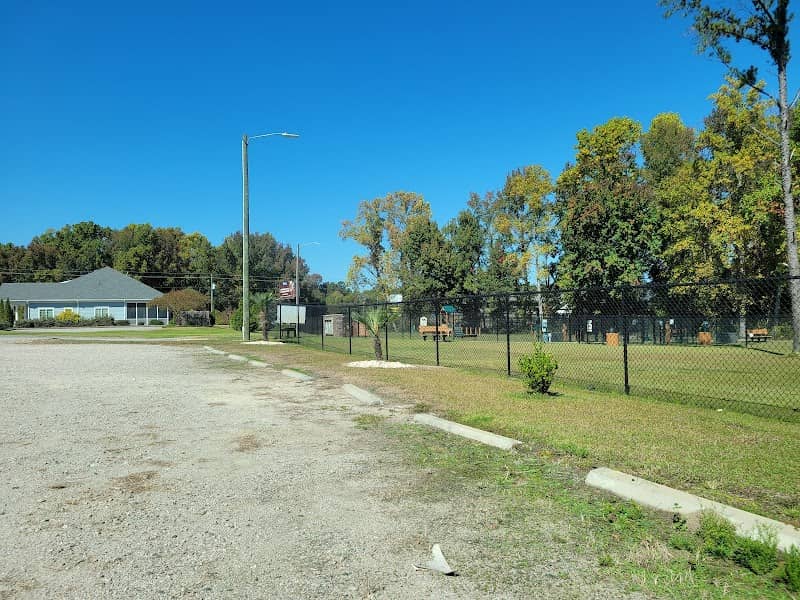 Mason Family Bark Park (members) - Image 2