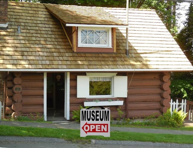 Log Cabin Museum - Image 1