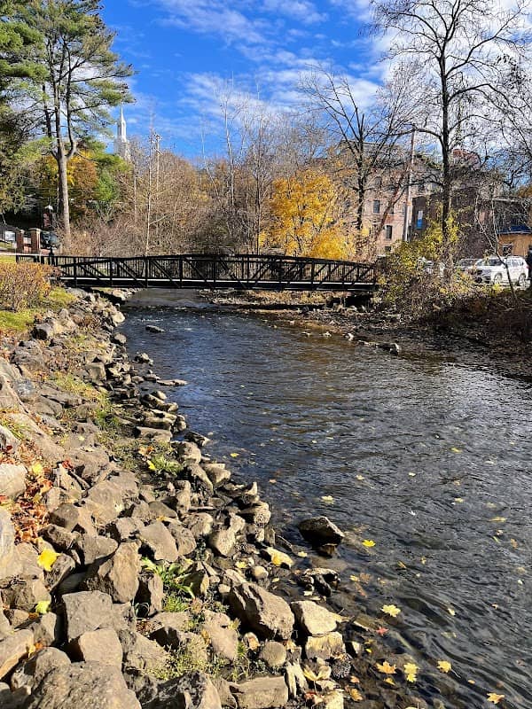 Upper Landing Park - Image 2