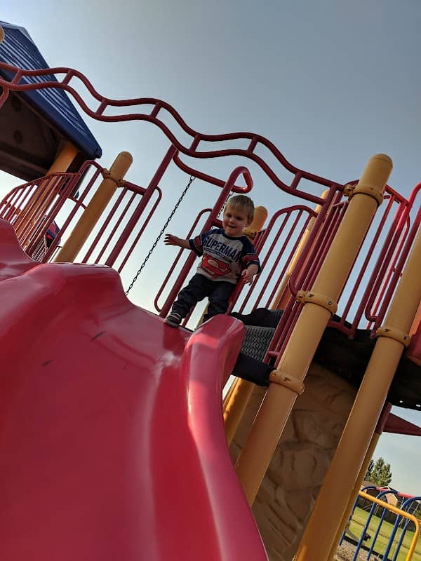 Eastwoods Park - Image 2