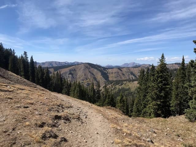 Rainbow Lake Trailhead - Image 1