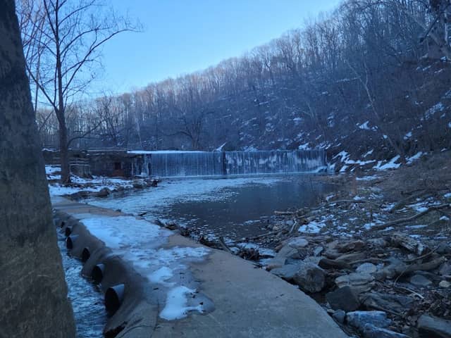 Hollins Mill Dam - Image 2