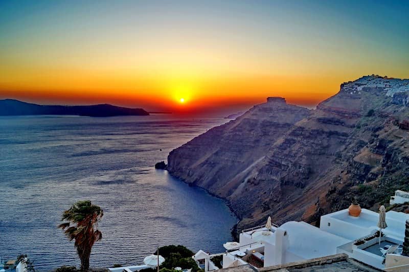 Sunset Fira - Image 2
