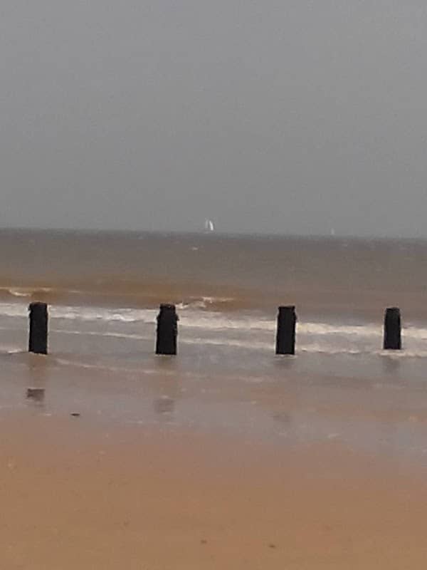 Frinton-on-Sea Beach - Image 2