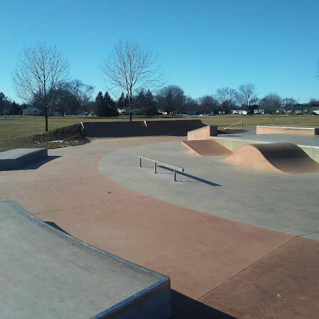 Bond Park - Image 3