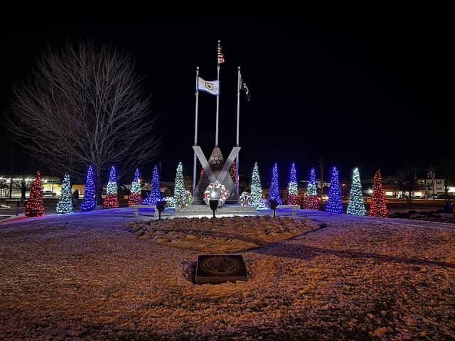Veterans Memorial Park - Image 1