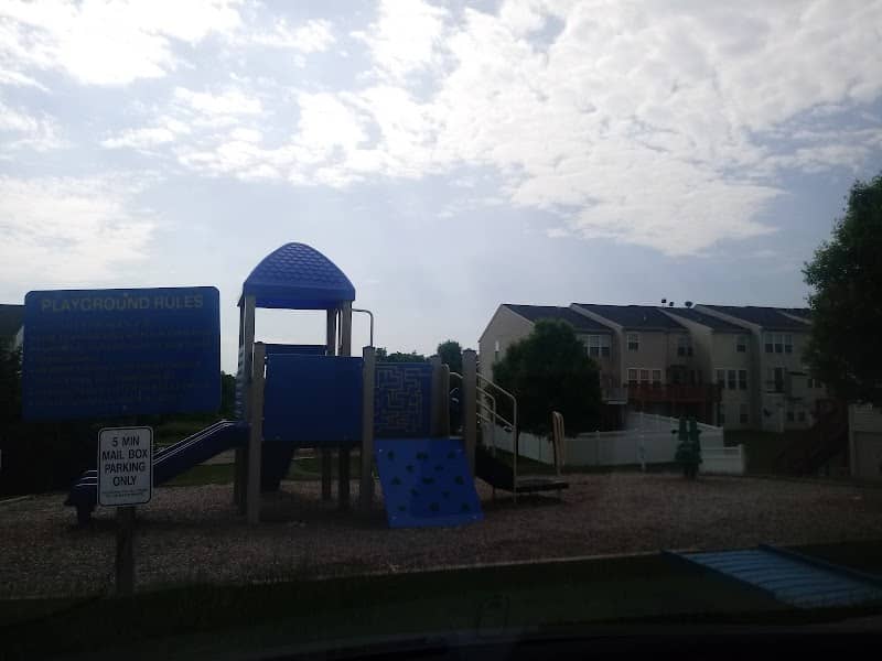 Fairfax Crossing Park - Image 2