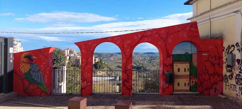 Ozearv mural - Image 1