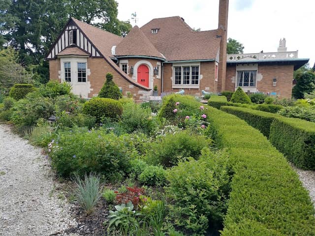 Weber House & Garden - Image 1