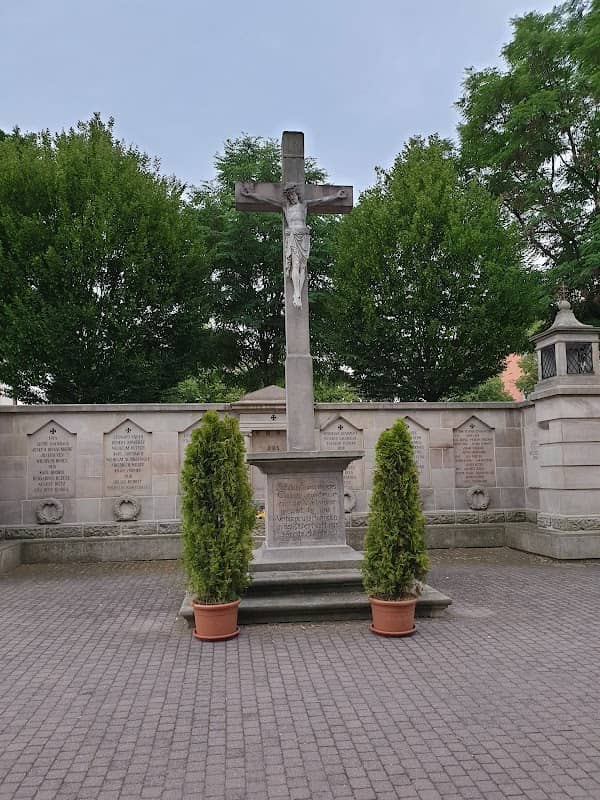 Ehrenmal - Image 2