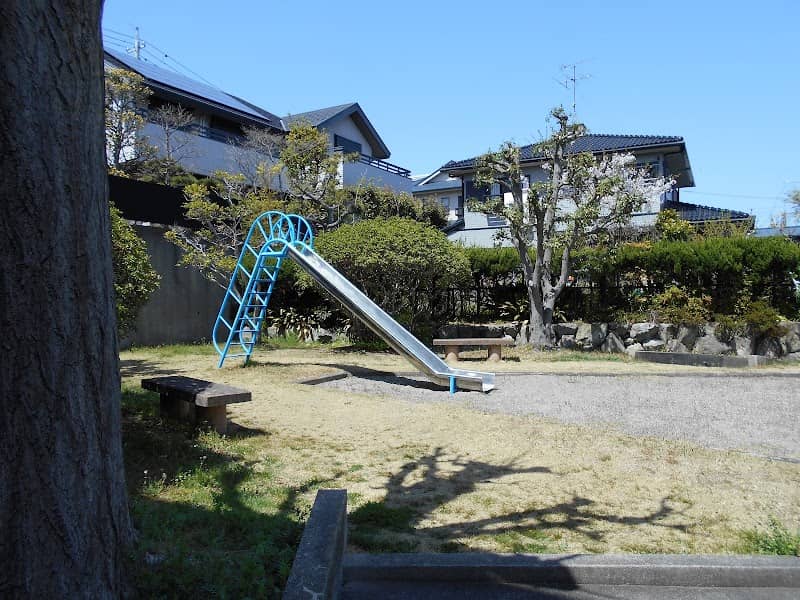 Tokunari Daini Park - Image 1