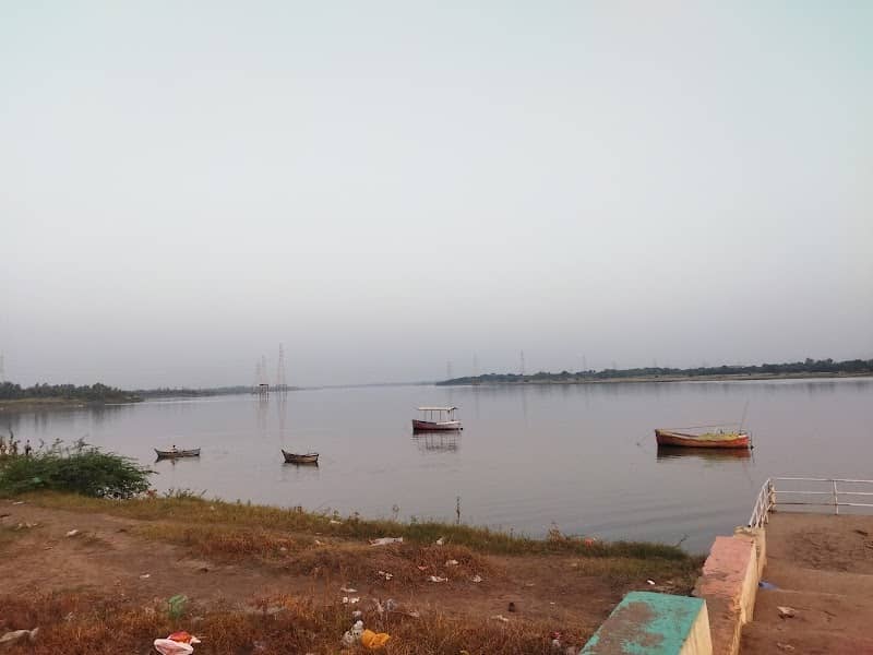 Shree Nilkantheshwar Narmada Nadi Kinaaro - Image 1
