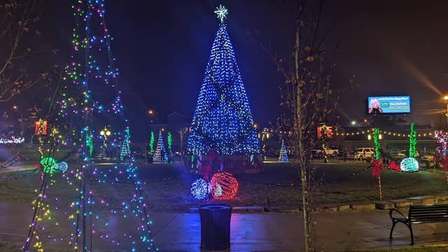 Town Center Park - Image 2
