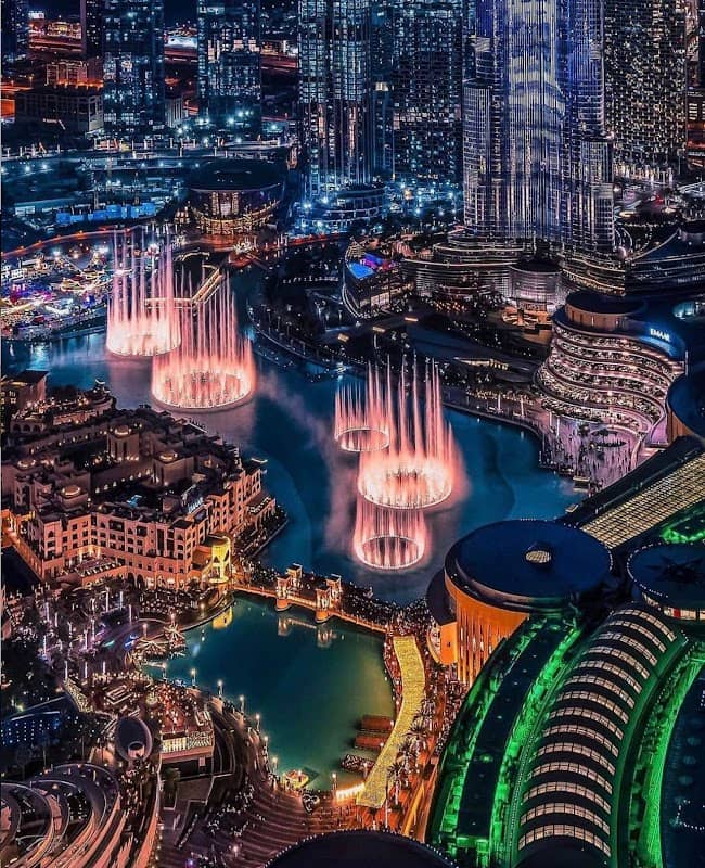 The Dubai Fountain - Image 3