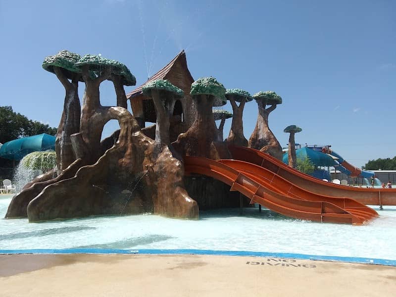 Splash Kingdom Timber Falls - Image 1