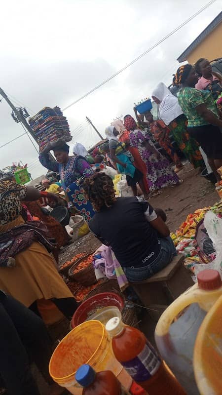 Ido Market and Motor Park - Image 1