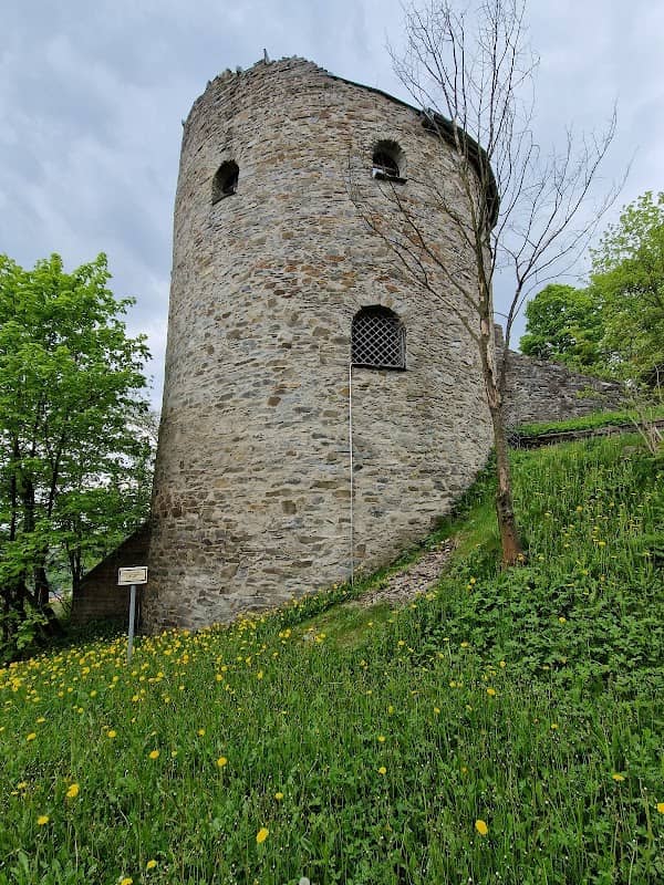 Burgruine Lobenstein - Image 1