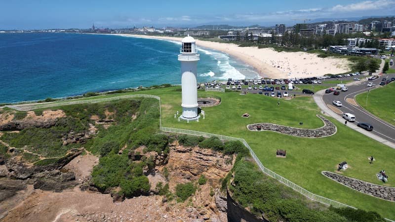 Wollongong Head Lighthouse Rockpool - Image 2