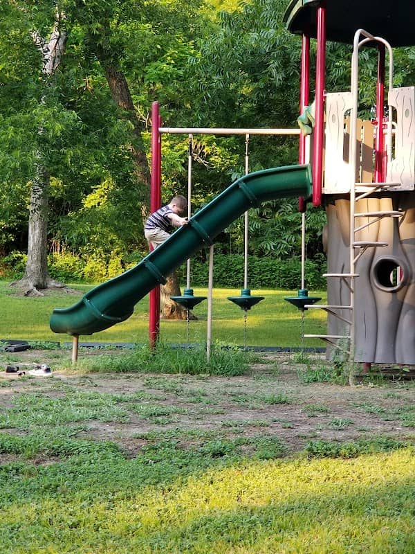 Victoria Park - Image 1