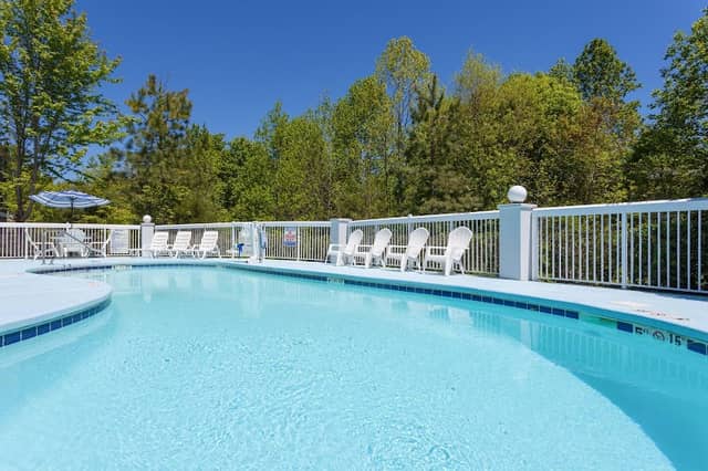 Holiday Inn Express & Suites Mebane by IHG - Image 3