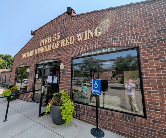 Pottery Museum of Red Wing - Image 1