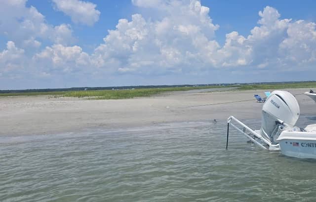 Gibson Island - Image 1