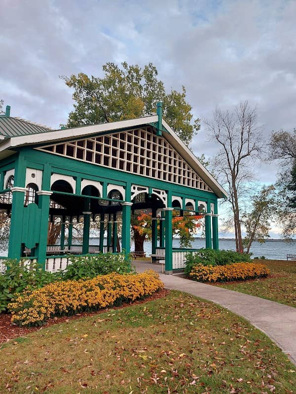 Finkle's Shore Park - Image 2