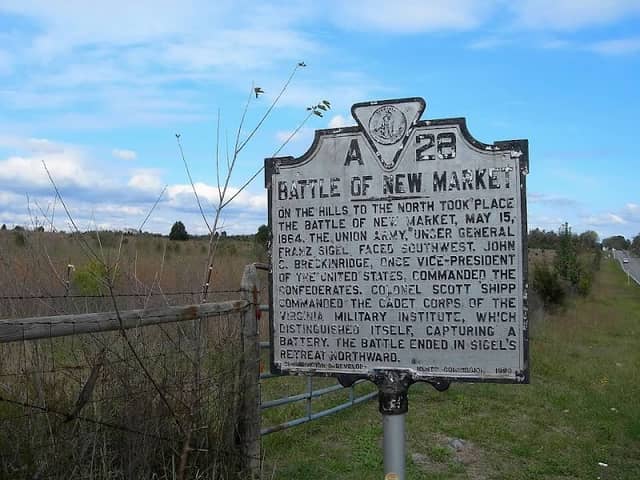 Civil War Monument - Image 1