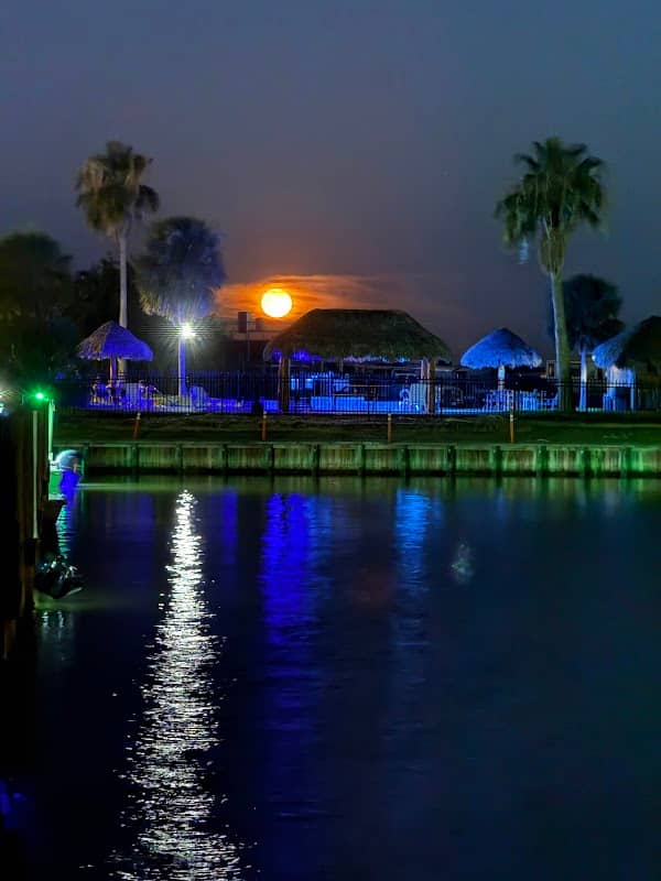 Galveston Bay RV Resort and Marina - Image 1
