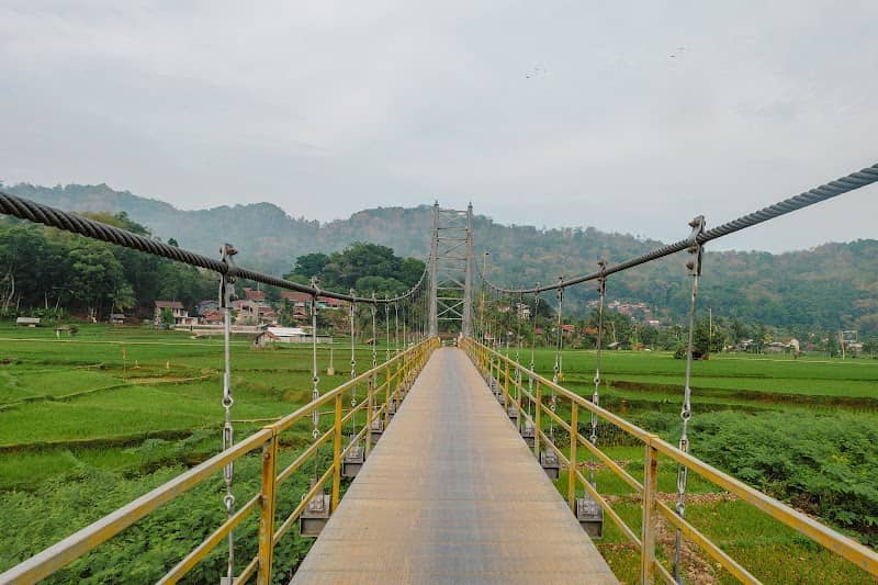 Objek Wisata Jembatan Gantung Baginda Gunasari - Image 2
