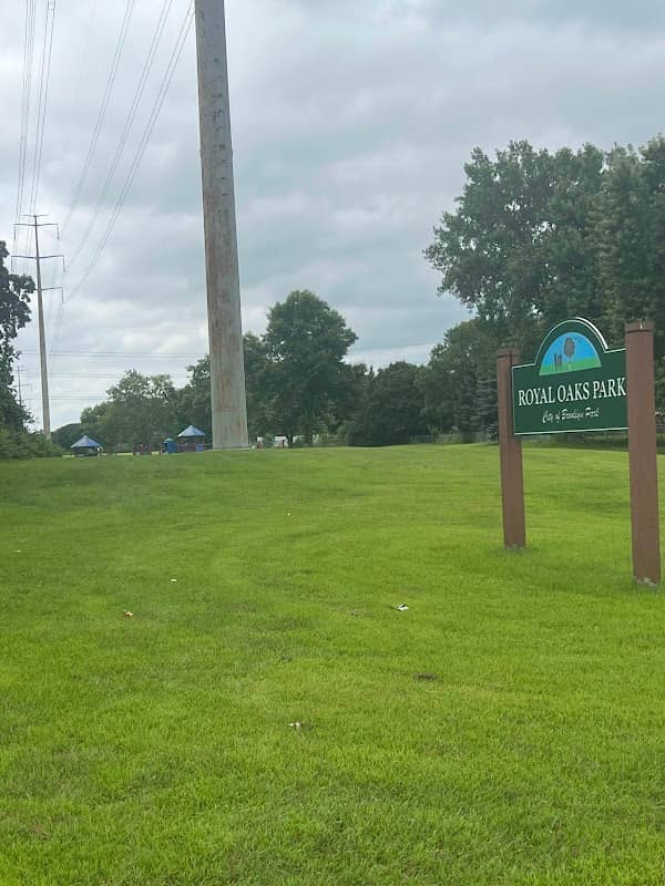 Royal Oaks Park - Image 2