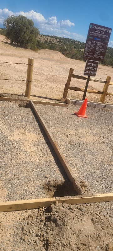 East Glade Trailhead - Image 2