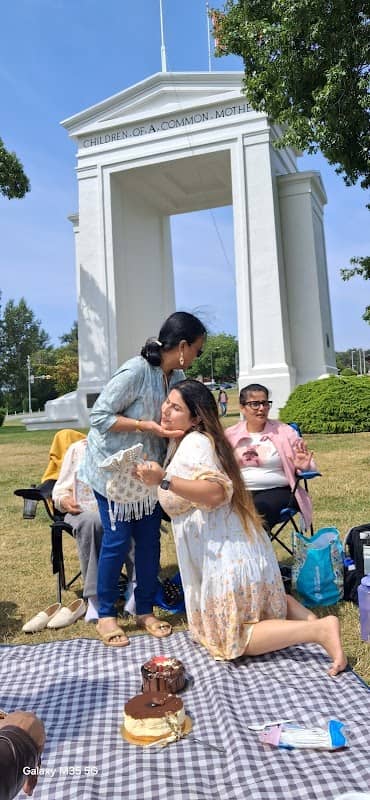 Peace Arch Snack Shack - Image 1