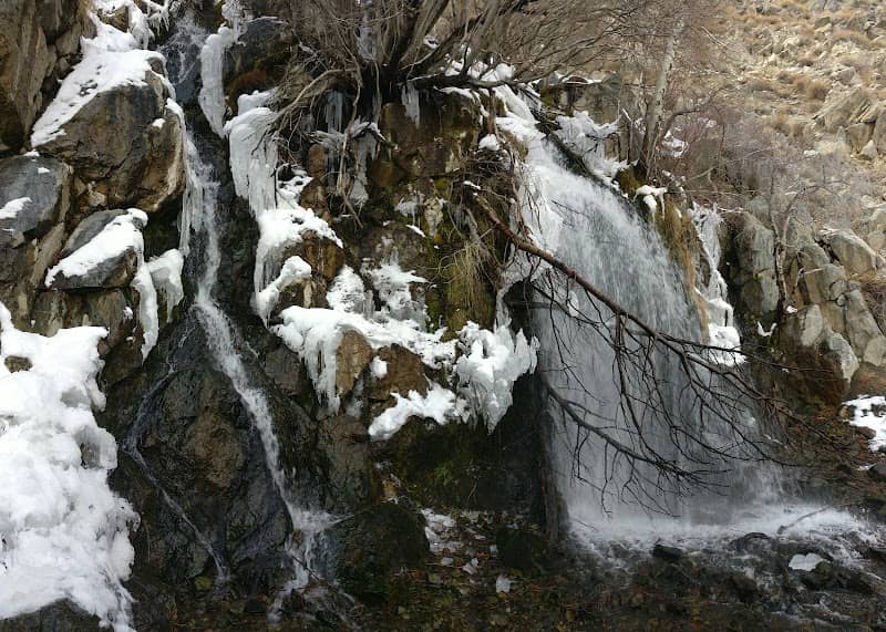 Kings Canyon Waterfalls - Image 2