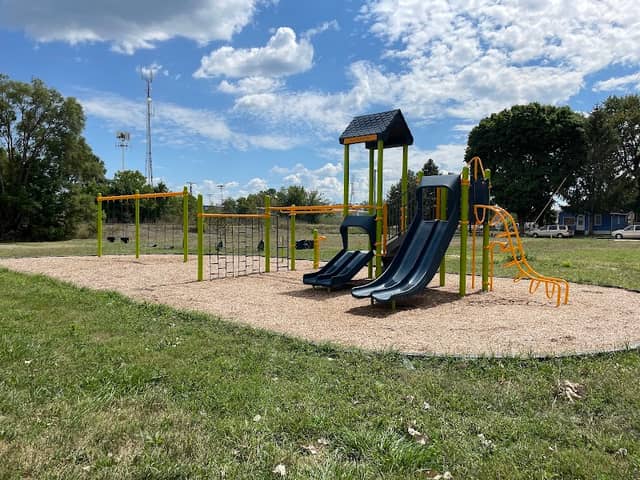 Beach and Cicotte Park - Image 2