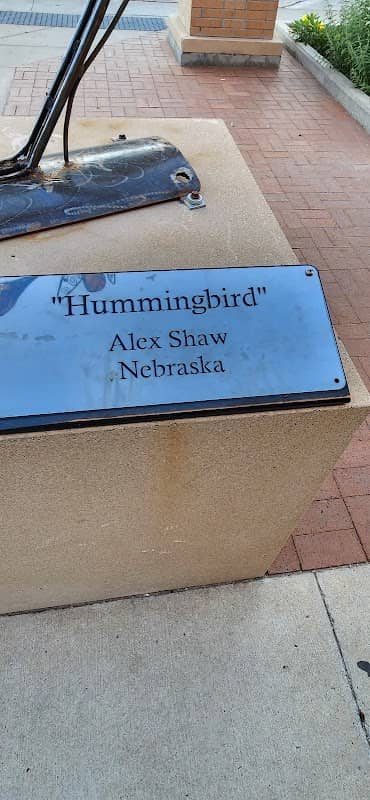 "Humingbird" Sculpture - Image 1