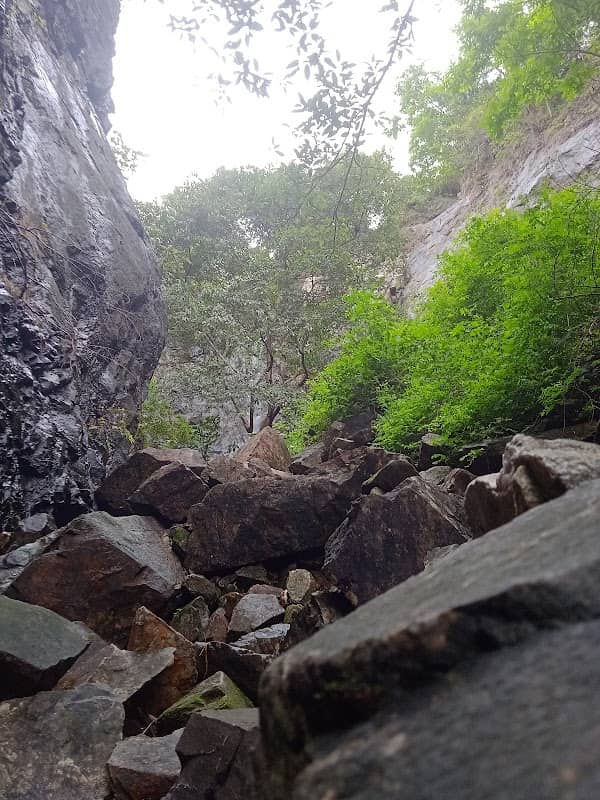 Dragon Waterfall aka Agnela Fond - Image 1