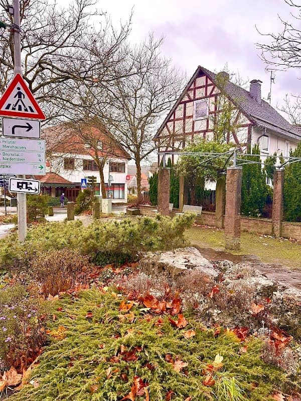 Ortsmittelpunkt Park - Image 1
