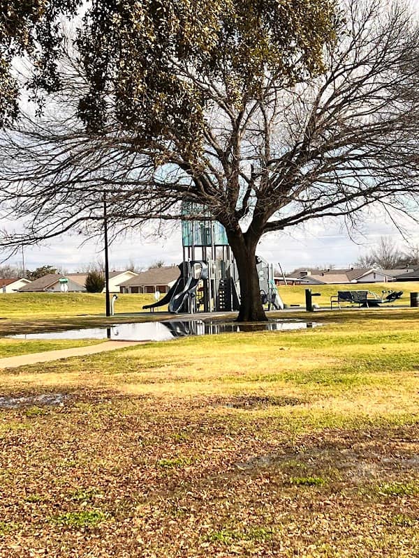 Harold R. Bisby Park - Image 2