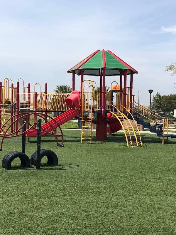 Vista Lomas Park - Image 1