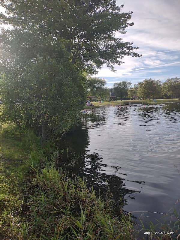 Lake Grove Park - Image 1