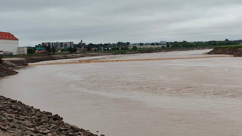 Tidal Bore Viewing - Image 1