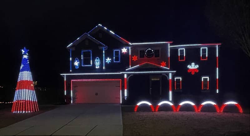 Lights on Waccamaw Christmas Light Show - Image 2