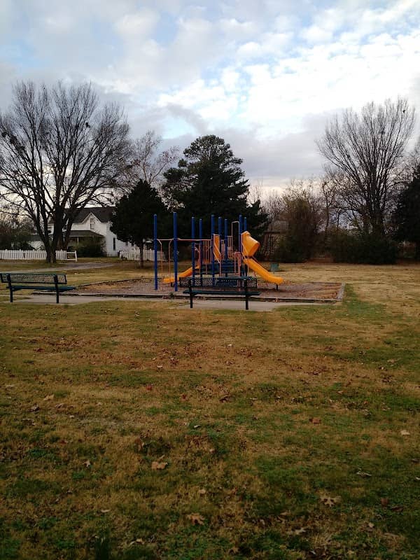 Lyon Park - Image 1